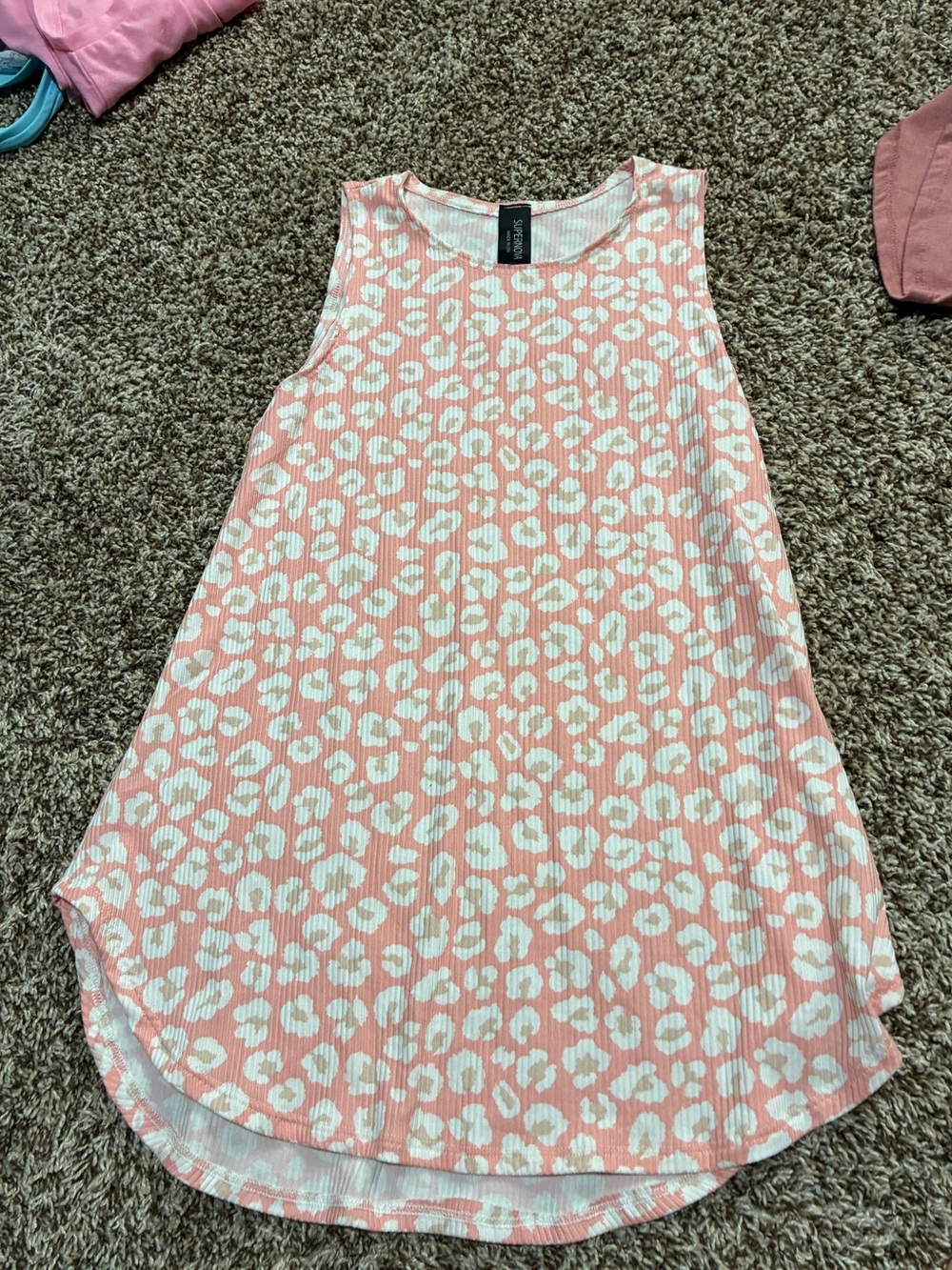 Sleeveless Pink Leopard-Print Tank Top - Trendy Girls' Summer Layer